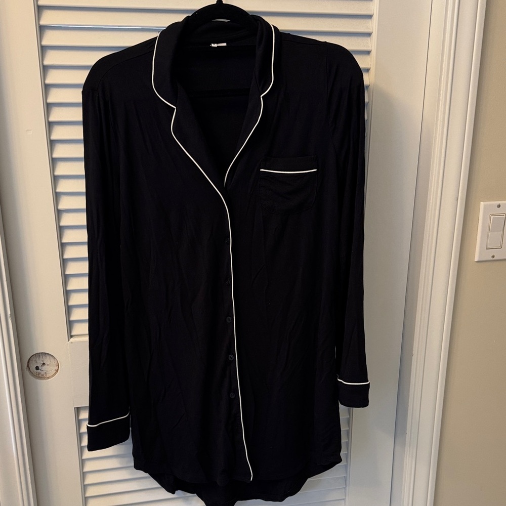 Nordstrom Moonlight Eco Nightshirt Size Small Black